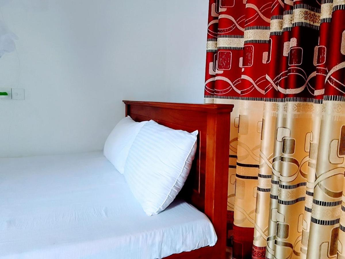 Hôtel Ceylonia Guest à Weligama Extérieur photo